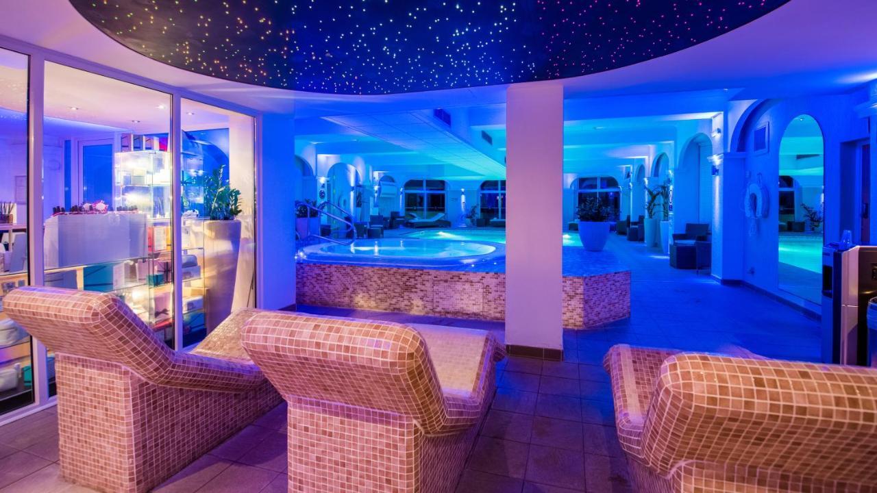 The Carlyon Bay Hotel And Spa St Austell Extérieur photo